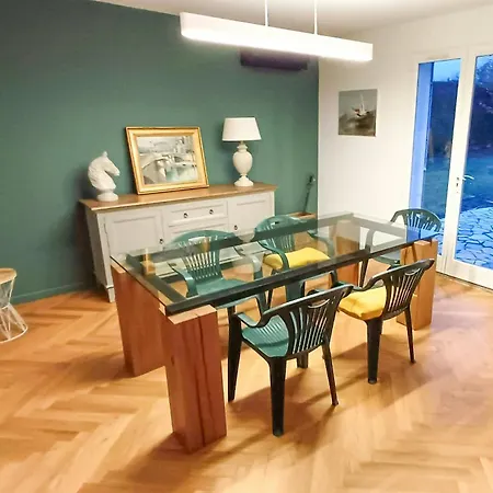 Renovated House In Near Chantilly *